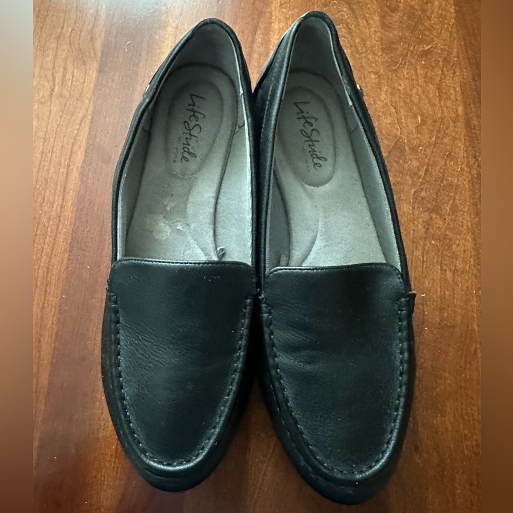 Life Stride Black Loafers size 8.5